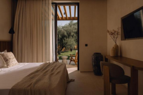 Valerozo Carina Suite - Beachside Jacuzzi Experience